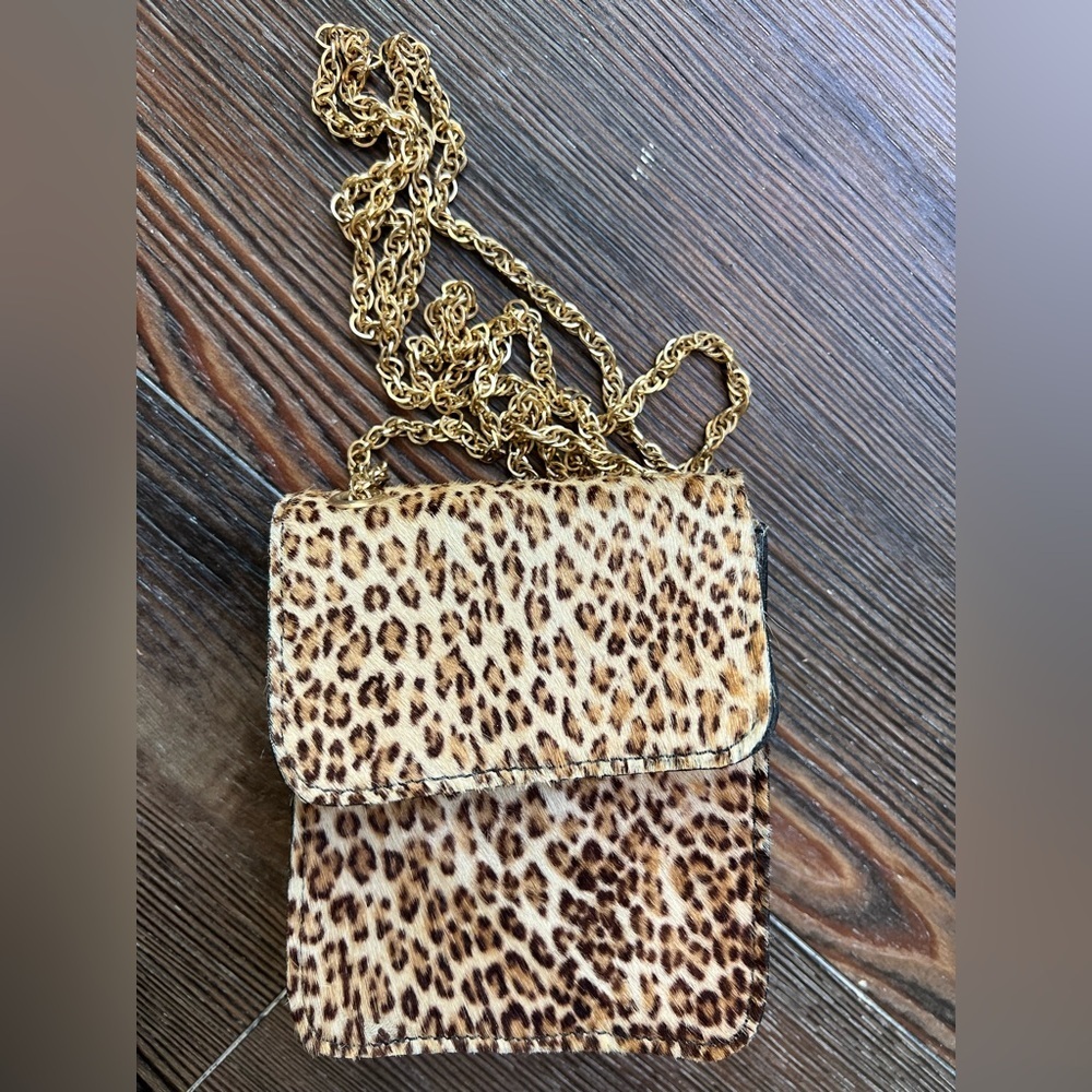 Small Leopard Print Gold Tone Chain Strap Crossbody Bag Purse Black
